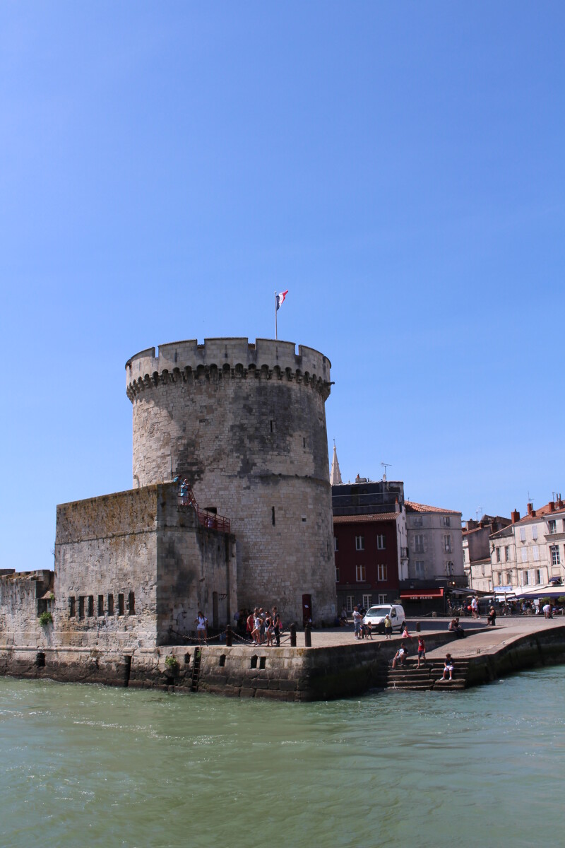 La_Tour_de_La_Chaine_de_La_Rochelle - Locations de vacances Conciergerie 1936